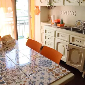 https://la-casa-sotto-i-tigli.it-lombardy.com